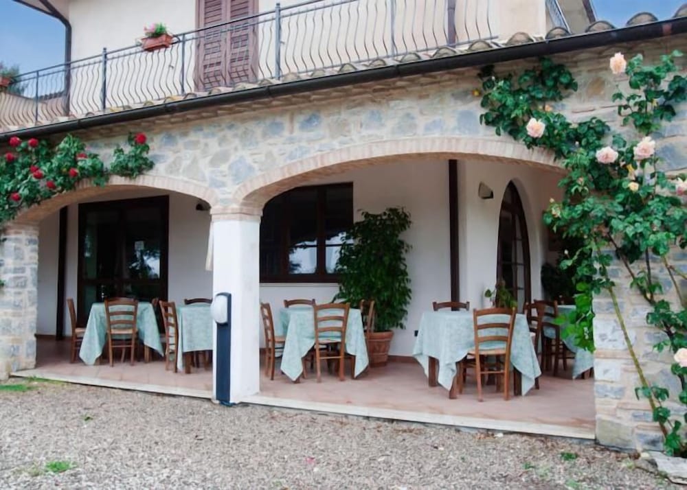 

Brindisi - Saturnia - Bagno Santo Residence