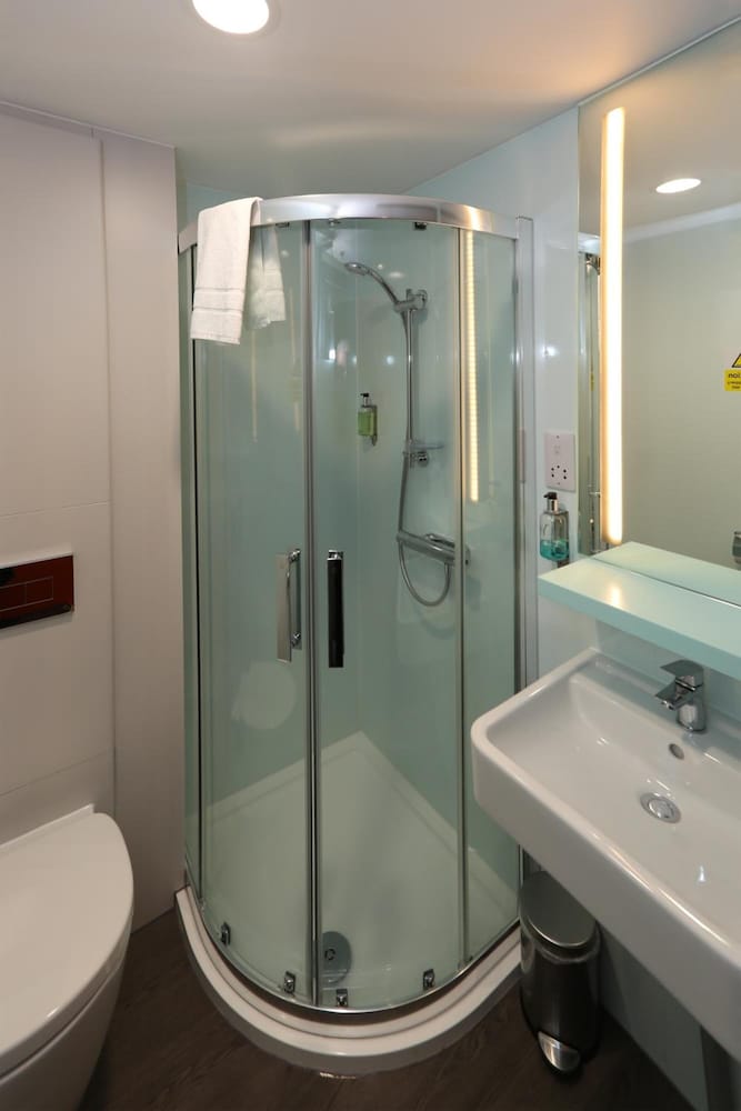 

Napoli - Liverpool - easyHotel Liverpool