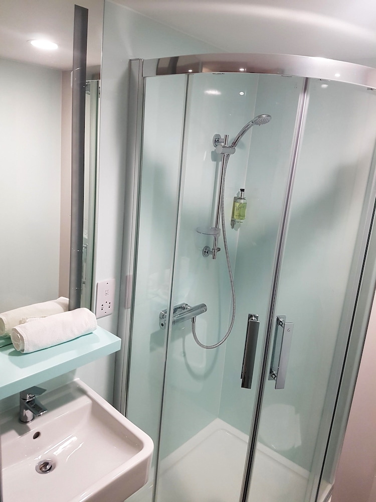 

Verona - Liverpool - easyHotel Liverpool