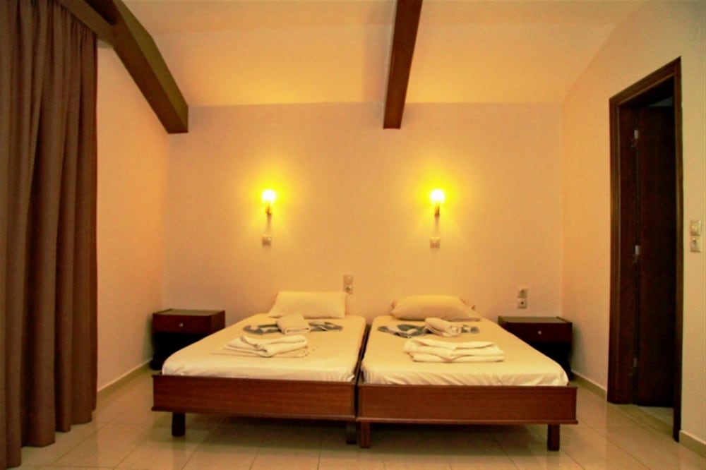 

Roma - Koutouloufari - 24 Seven Boutique Hotel