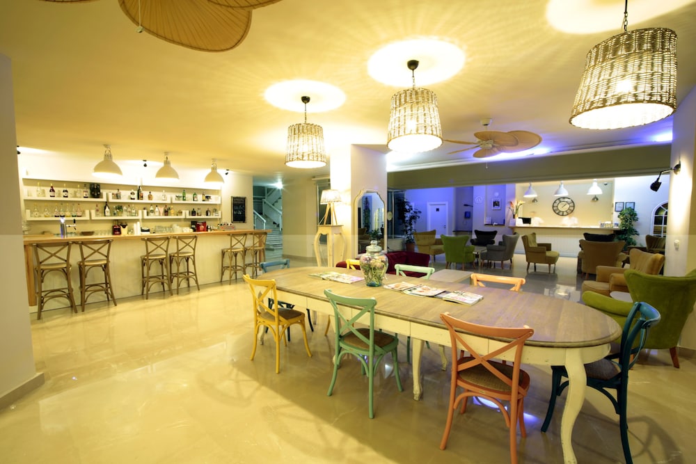 

Verona - Okurcalar - Incekum Su Hotel - All Inclusive