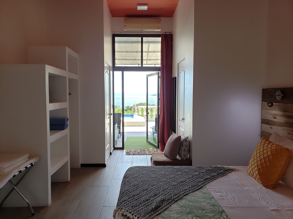 

Roma - Playa Hermosa - Hotel Pura Vista