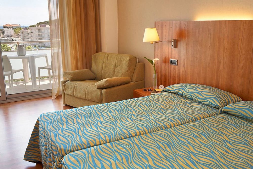 

Napoli - Platja D'Aro - RVHotels Nautic Park
