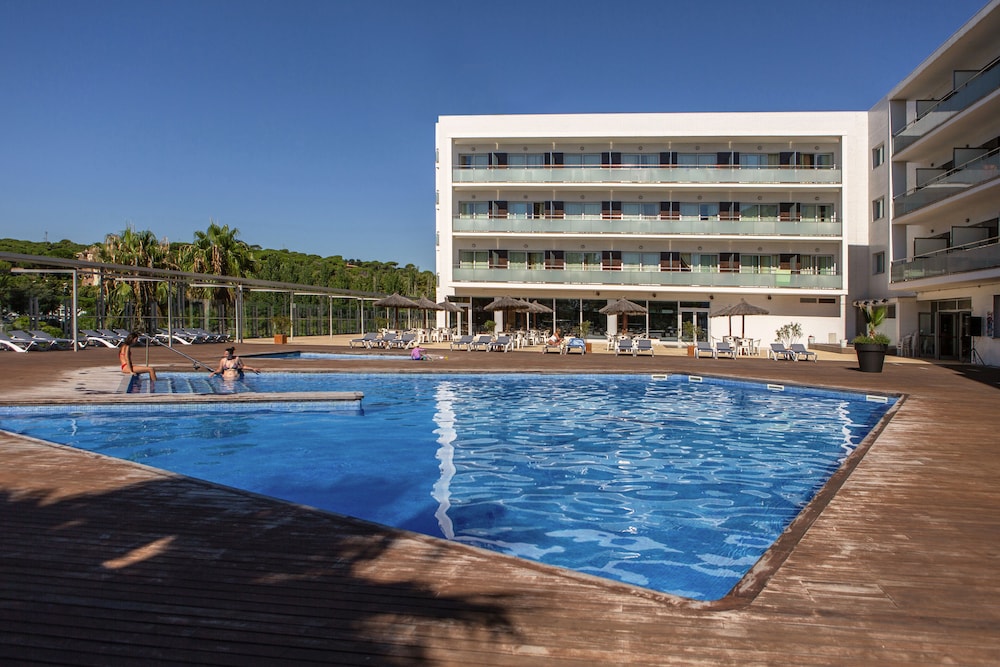 

Milano - Platja D'Aro - RVHotels Nautic Park
