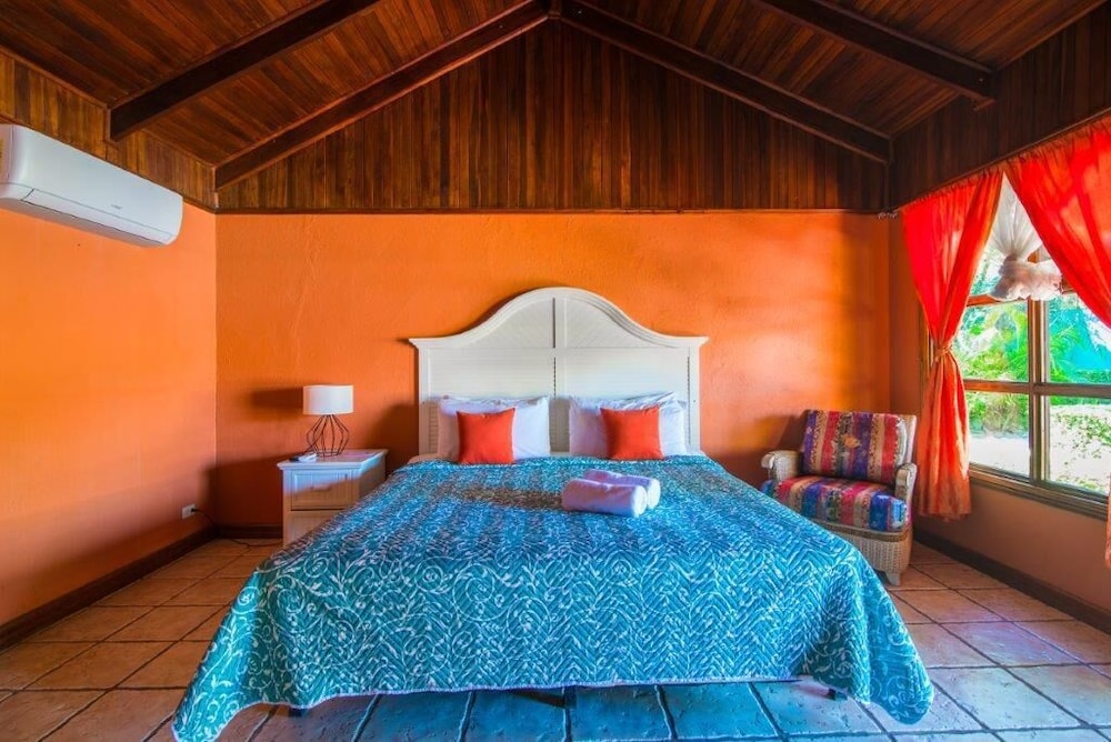 

Milano - Jacó - Beach Break Resort