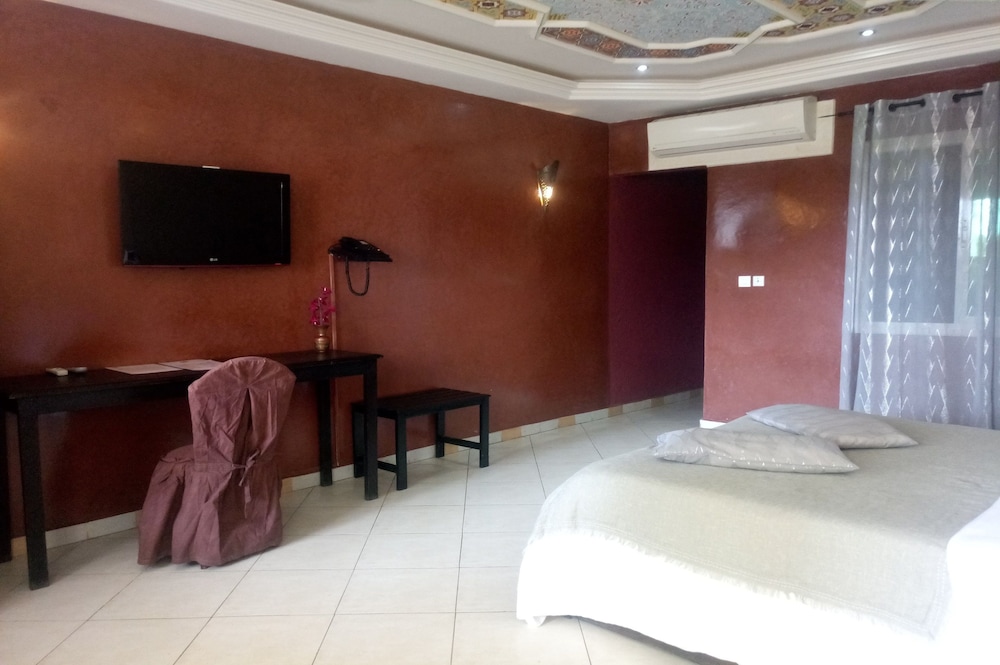 

Milano - Senegal - Hotel Cabourg