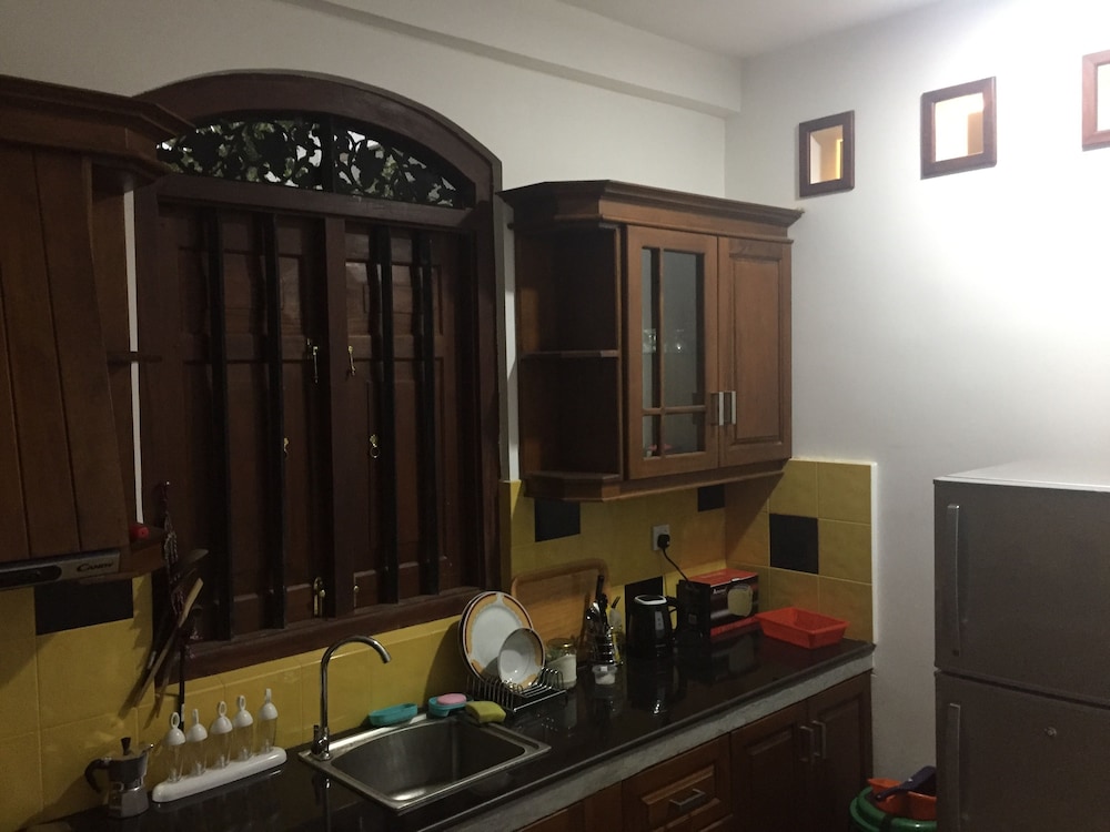 

Roma - Unawatuna - Natures Lodge-Galle