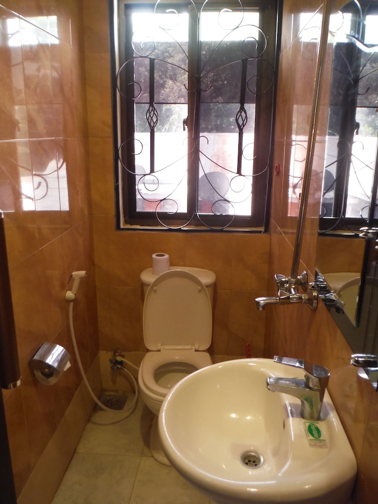 

Milano - Arusha - Bright Star Hotel