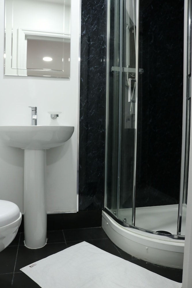 

Venezia - Ilford - TBH Hotel