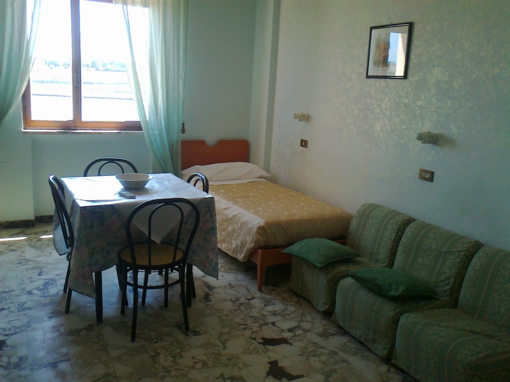 

Bologna - Puglia, Italia - Hotel L'Approdo