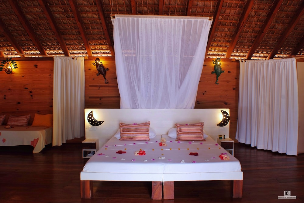 

Milano - Madagascar - Anjiamarango Beach Resort