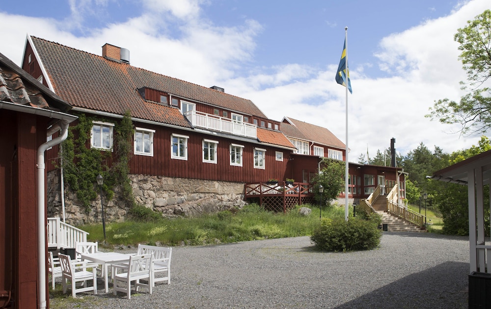 

Milano - Värmdö - Skeviks Gård
