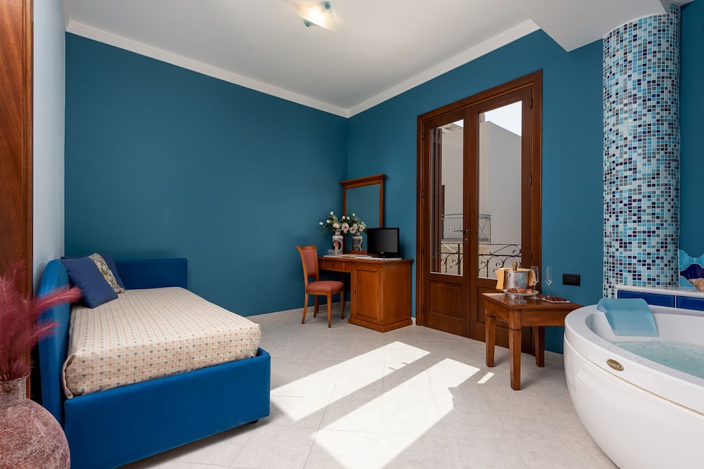 

Milano - Macari - Hotel Sicilya