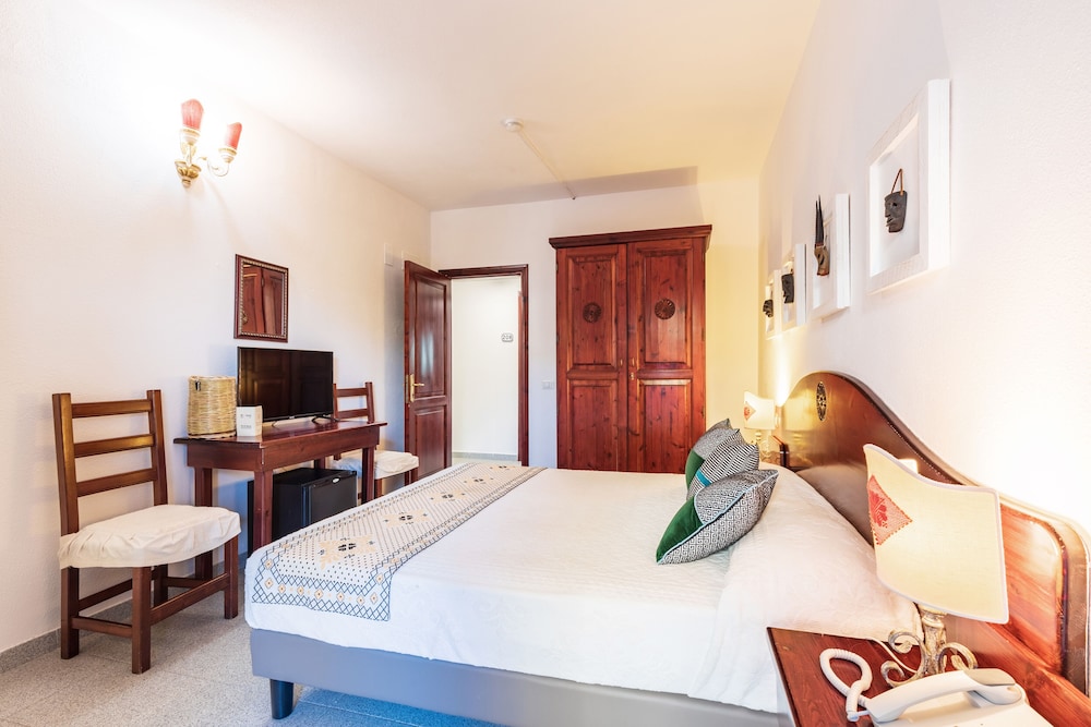 

Torino - Orosei - Hotel S'Ortale