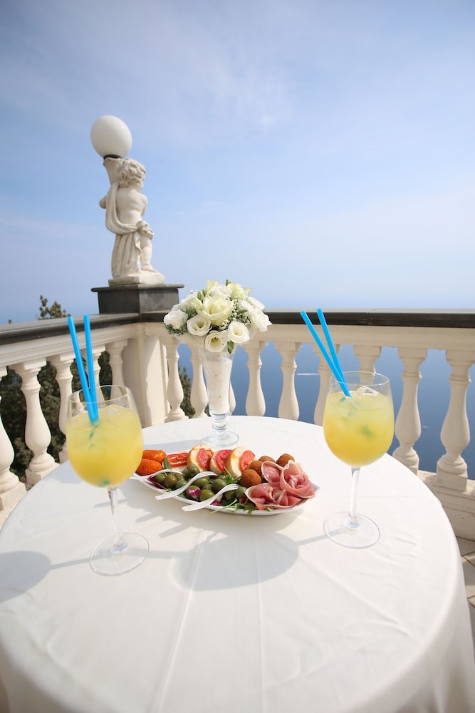 

Venezia - Praiano - Grand Hotel Sant'Orsola