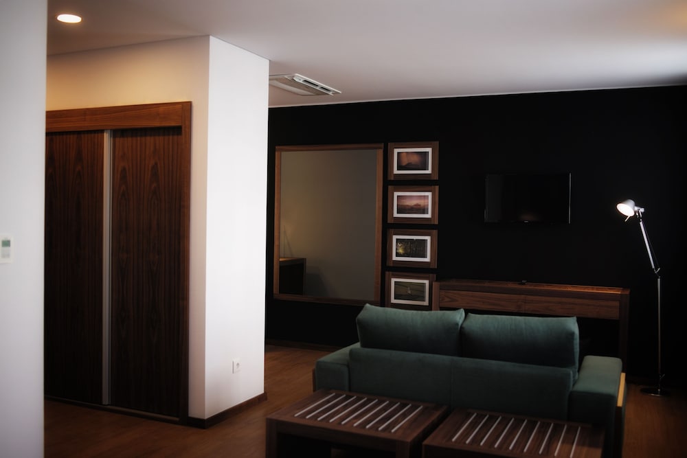 

Milano - Porto Judeu - Hotel Cruzeiro