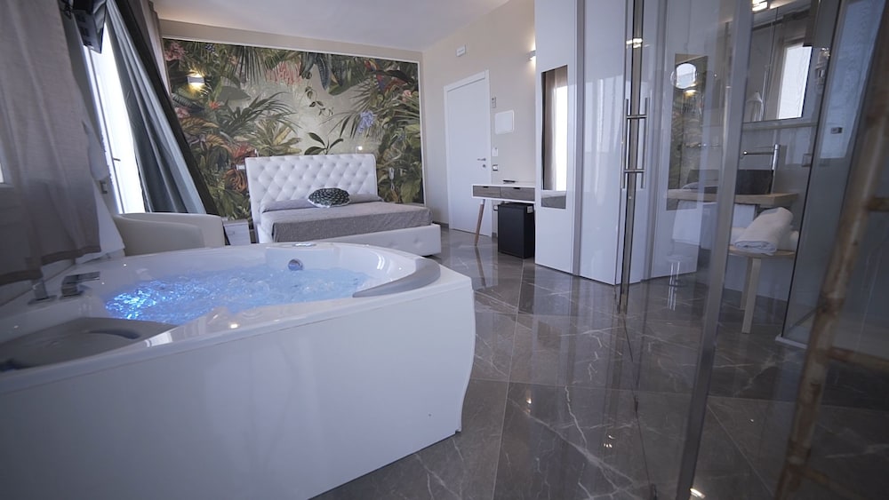 

Venezia - Torre Lapillo - Hotel Royal - Beauty & Spa
