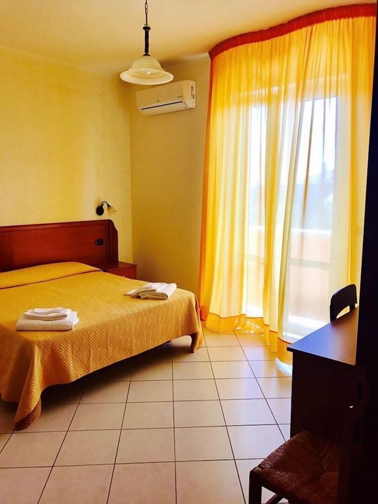 

Venezia - Capo Rizzuto - Hotel Ristorante La Decanata