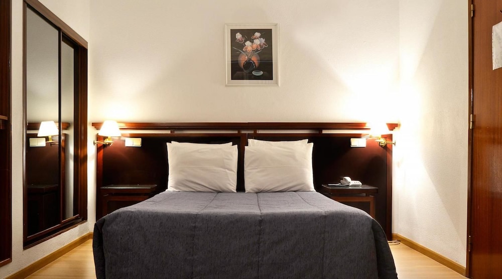 

Napoli - Almada - Hotel Excelsior