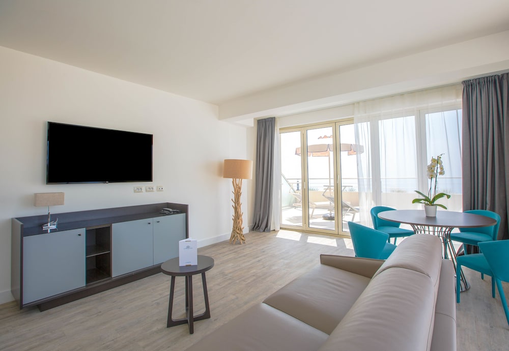 

Bari - Villefranche-sur-Mer - Les Terrasses d'Eze - Hôtel & Spa