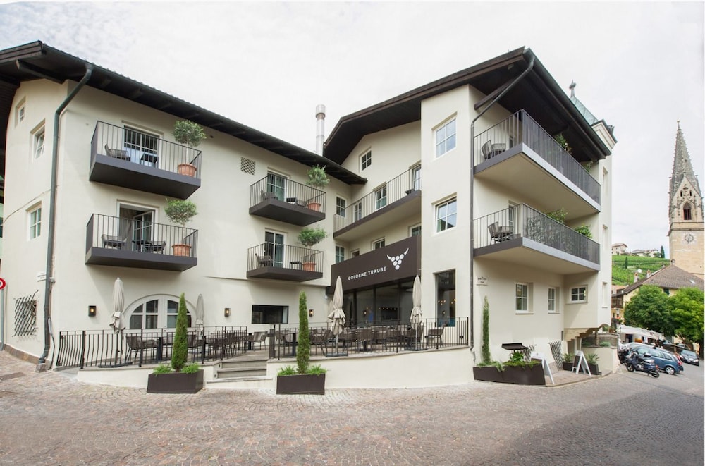 

Milano - Caldaro sulla Strada del Vino - Hotel Goldene Traube