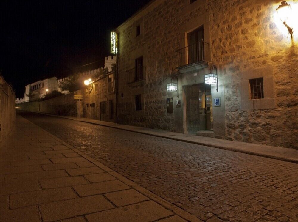 

Roma - Ávila - Hotel Las Leyendas