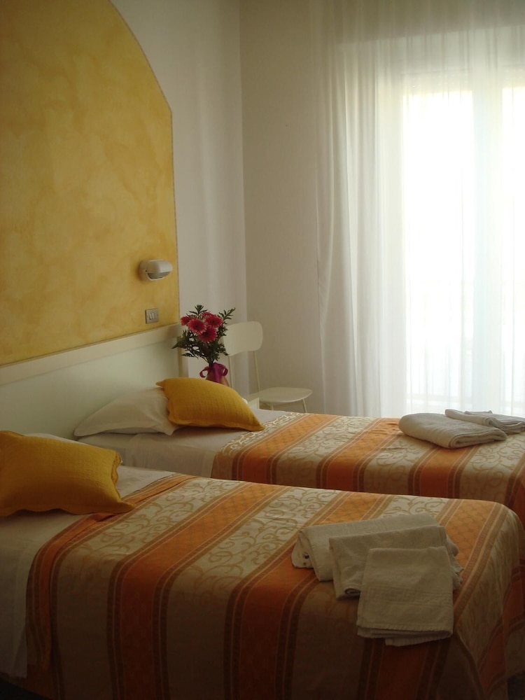 

Milano - Riccione - Hotel Arcade