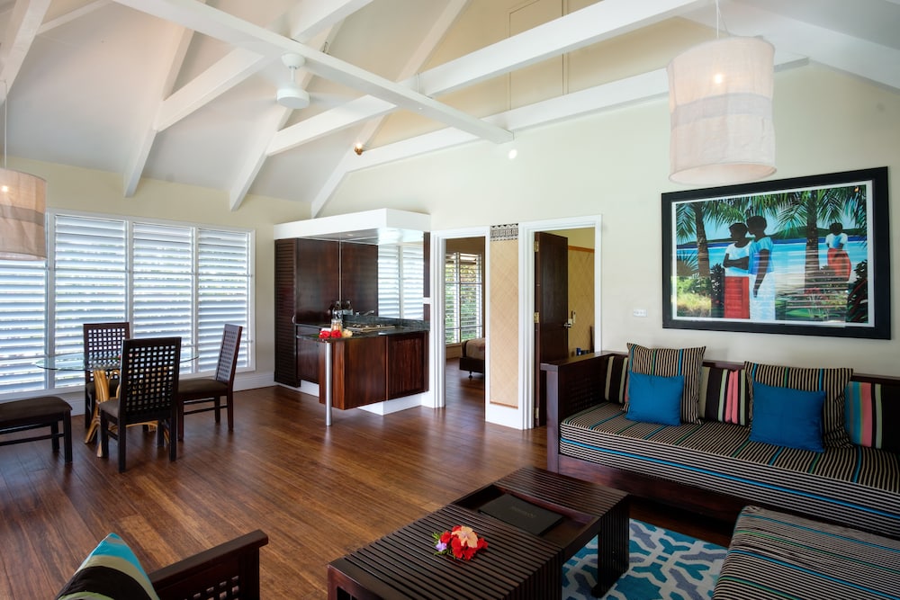 

Roma - Malolo - Musket Cove Island Resort & Marina