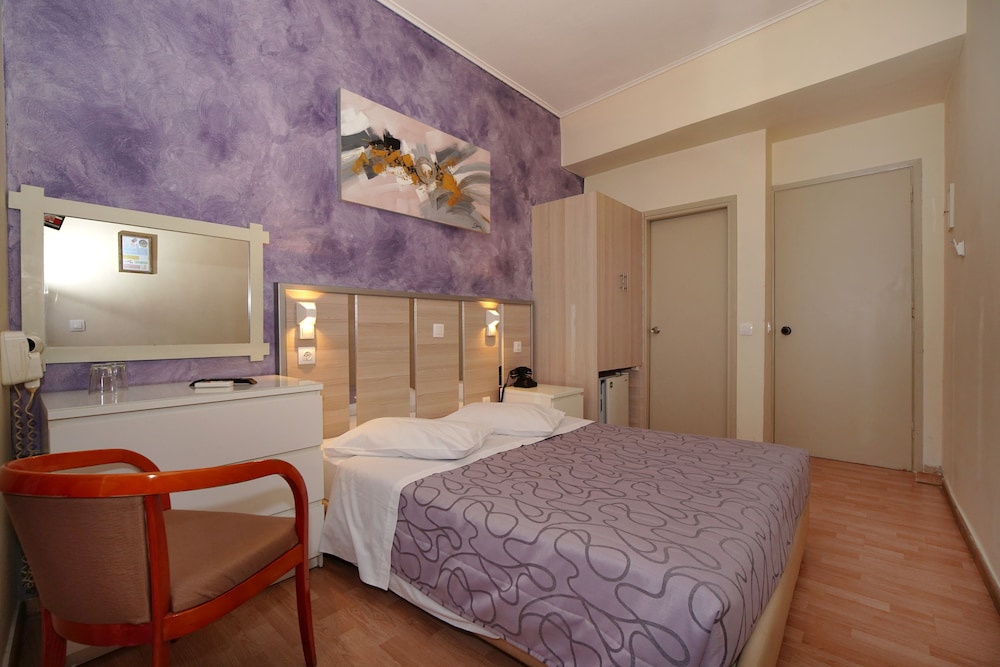 

Milano - Pireo - Hotel Socrates
