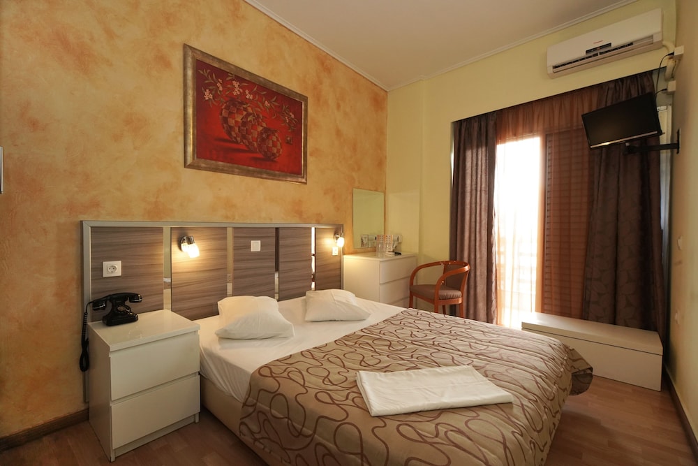 

Napoli - Atene - Hotel Socrates
