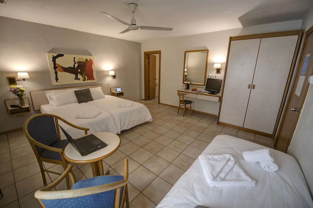 

Trapani - La Valletta - Sliema Chalet Hotel