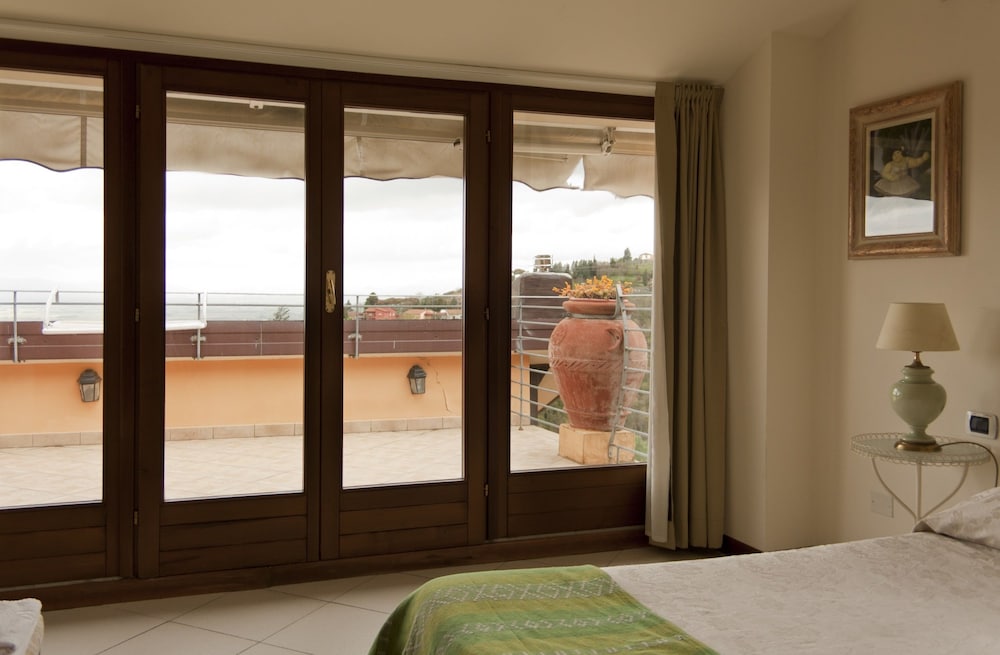 

Palermo - Pistoia - Residence Montefiore