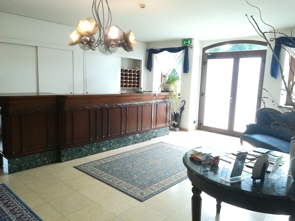

Brindisi - Pavia - Hotel Ristorante Italia