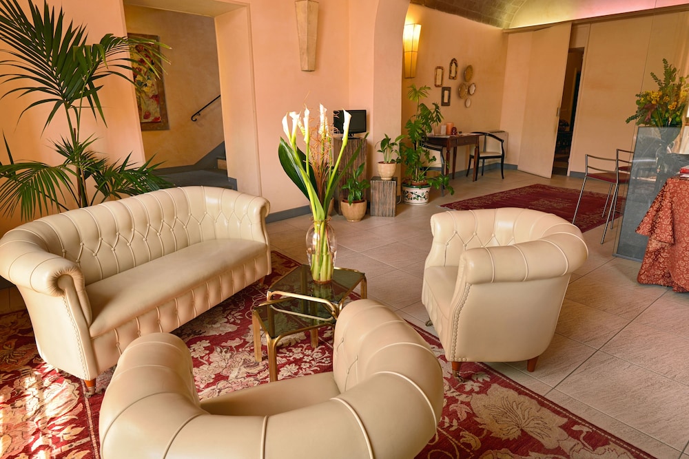 

Lamezia Terme - Siena - Hotel La Colonna
