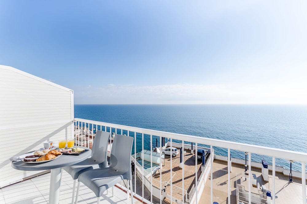 

Napoli - Sant Pol de Mar - Gran Sol Hotel