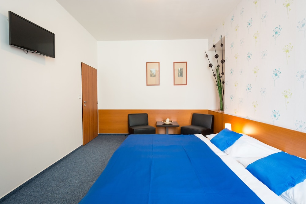 

Catania - Praga - Adeba Hotel