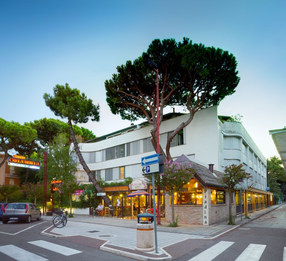

Milano - Marina di Ravenna - Hotel Columbia