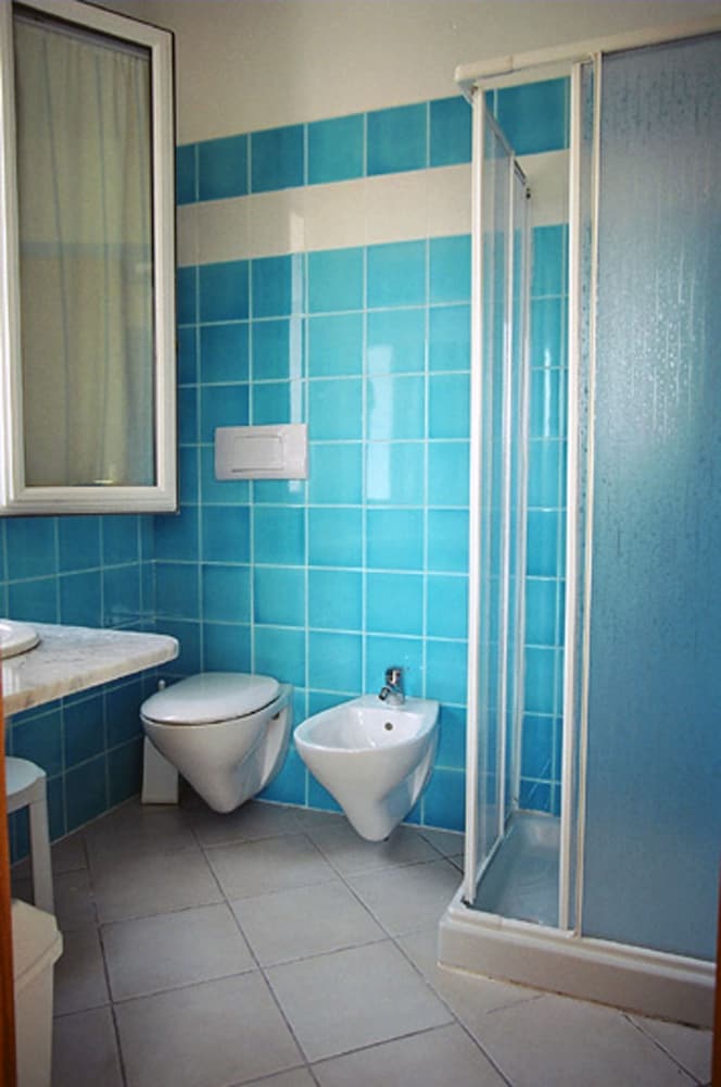 

Bari - Capo Testa - Santa Teresa di Gallura - Meta Hotel