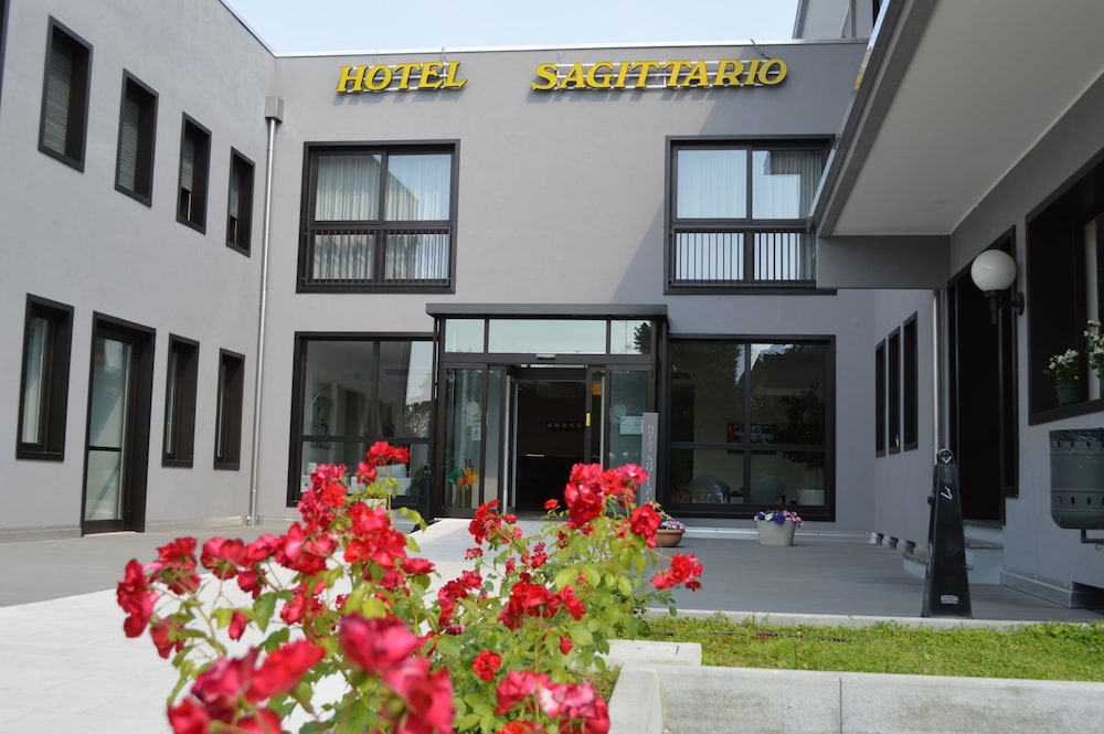 

Bari - Padova - Hotel Sagittario