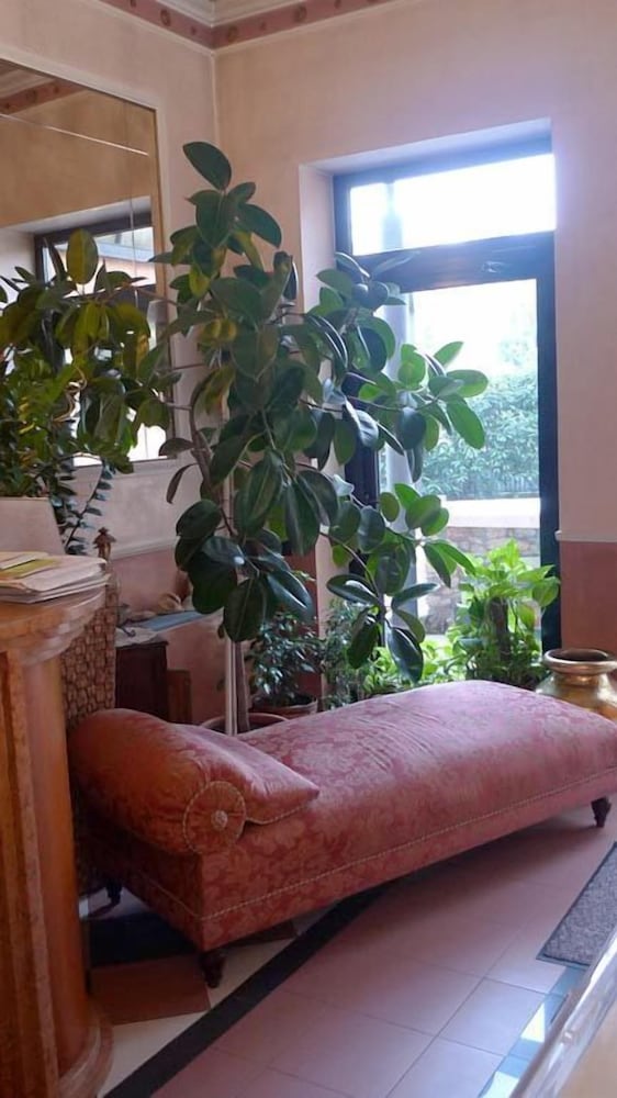 

Napoli - Verona - Hotel Borghetti