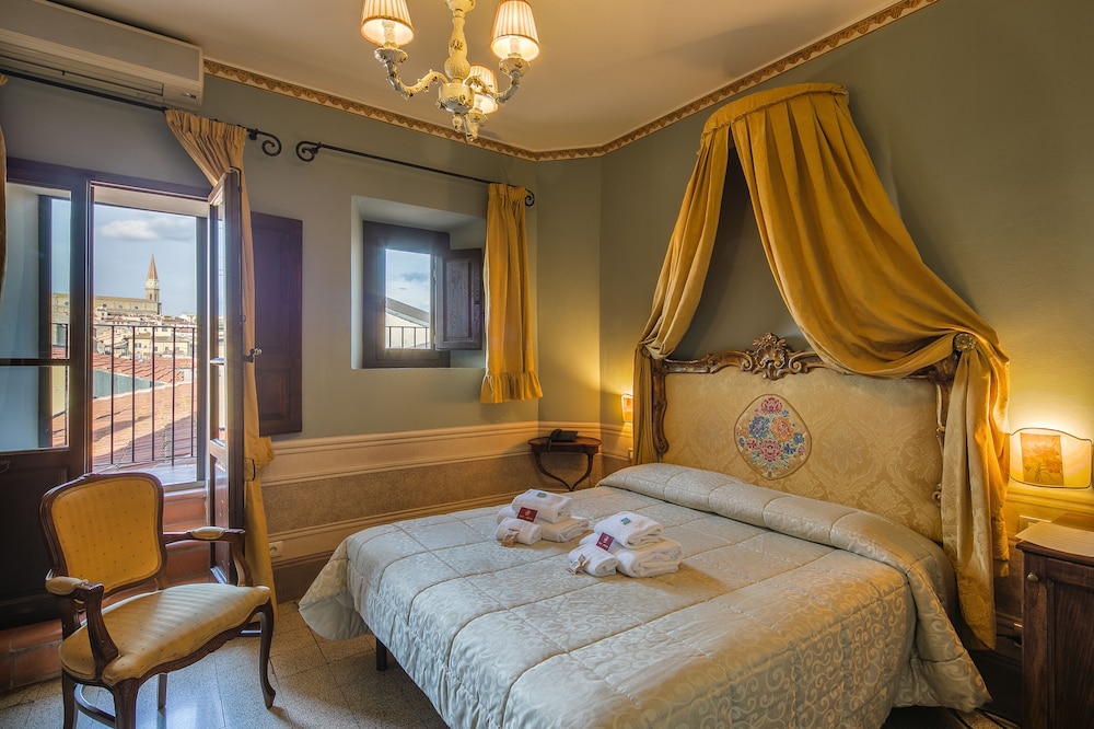 

Milano - Arezzo - I Portici Hotel - Residenza D'Epoca
