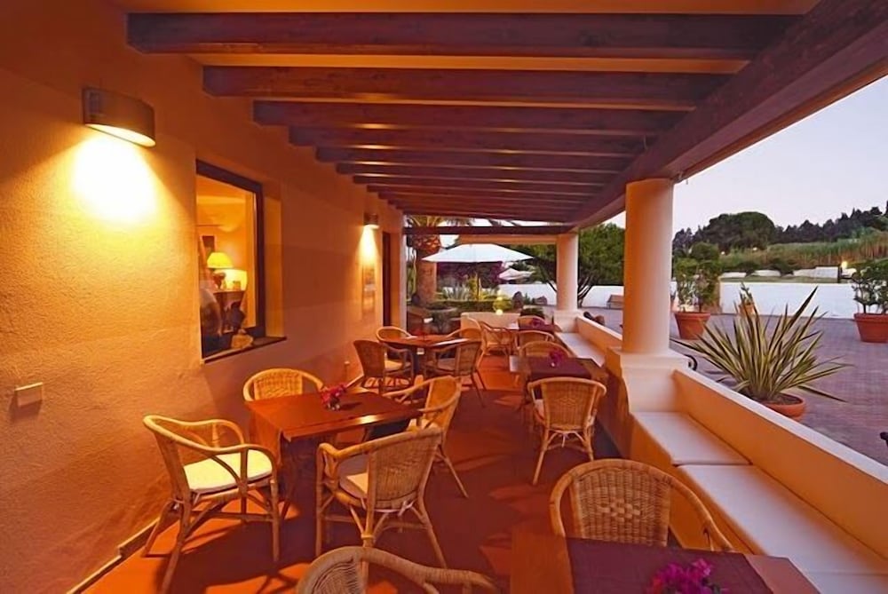 

Milano - Lipari, Isole Eolie - Residence Hotel La Giara
