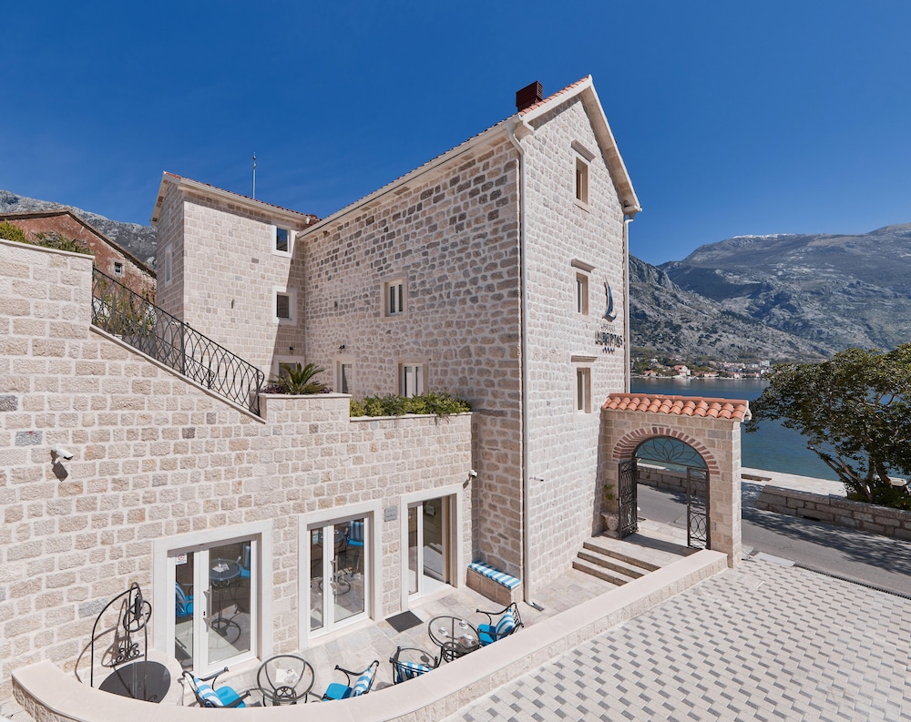 

Roma - Kamenari - Hotel Libertas
