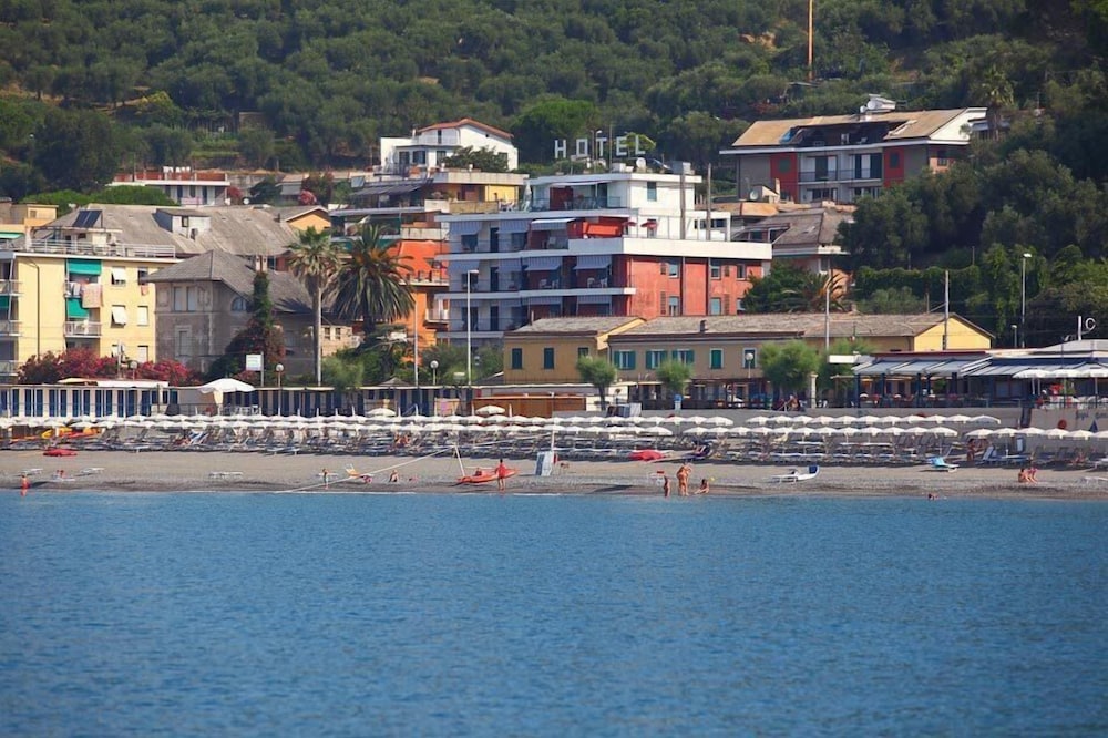 

Milano - Sestri Levante - Real Park Hotel