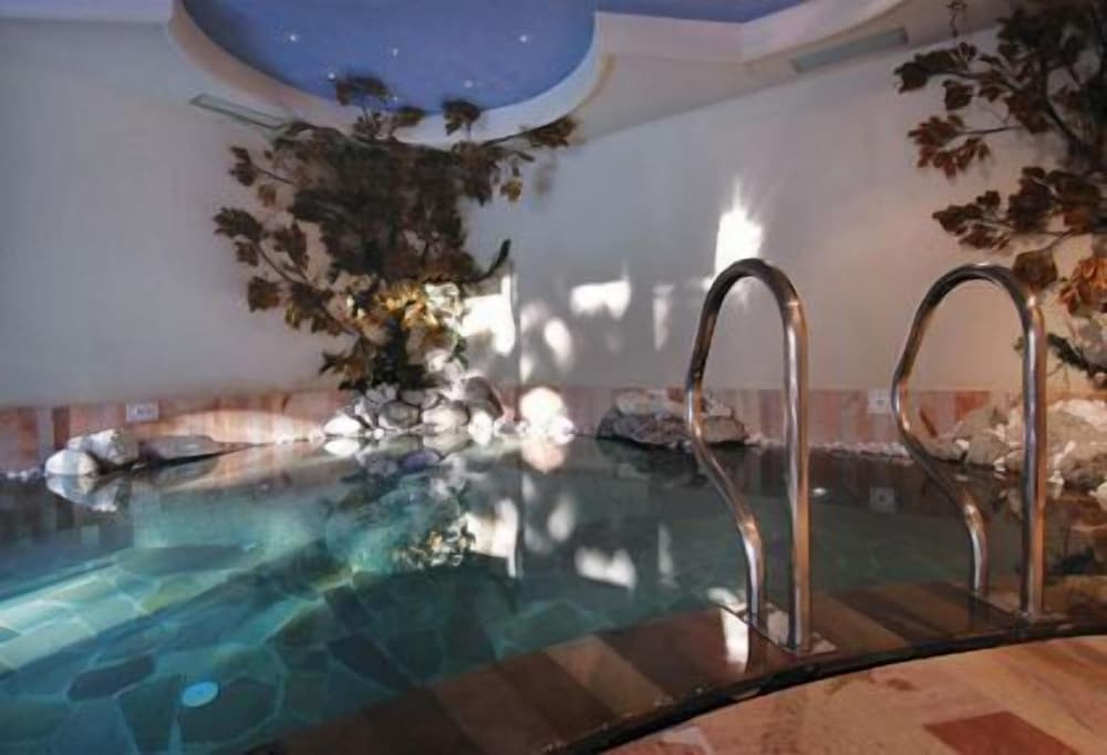 

Palermo - Madonna di Campiglio - Nivis Hotel