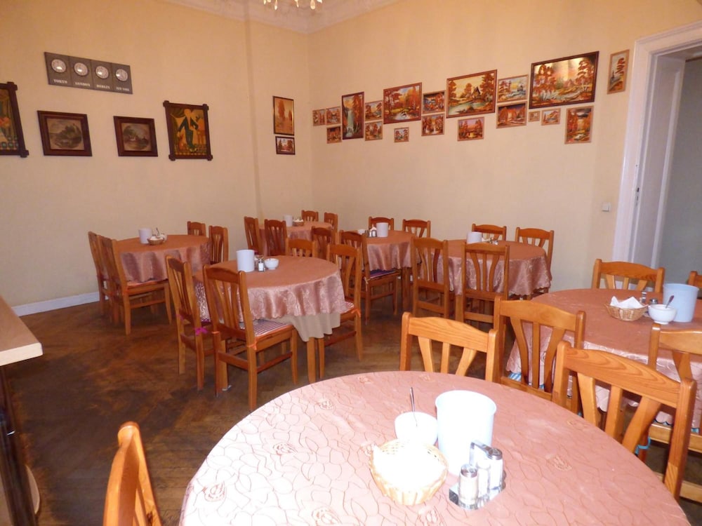 

Roma - Berlino - Hotel Pension Bernstein am Kurfürstendamm