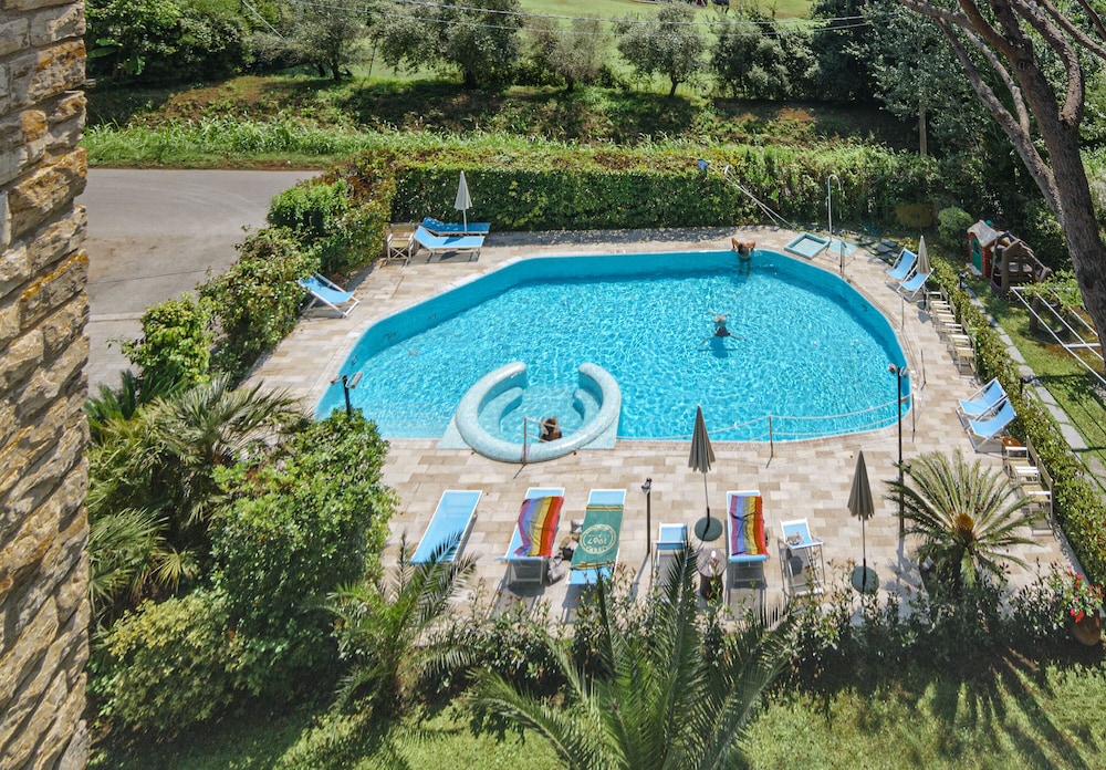 

Milano - Forte dei Marmi - Hotel Nedy