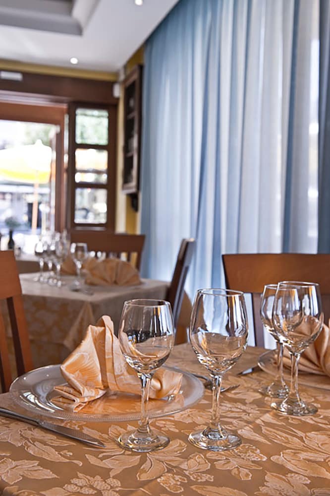 

Milano - Gargnano - Hotel Costabella