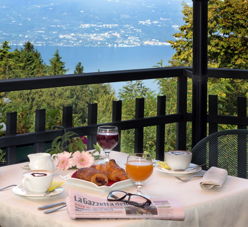 

Milano - Garda - Hotel Costabella