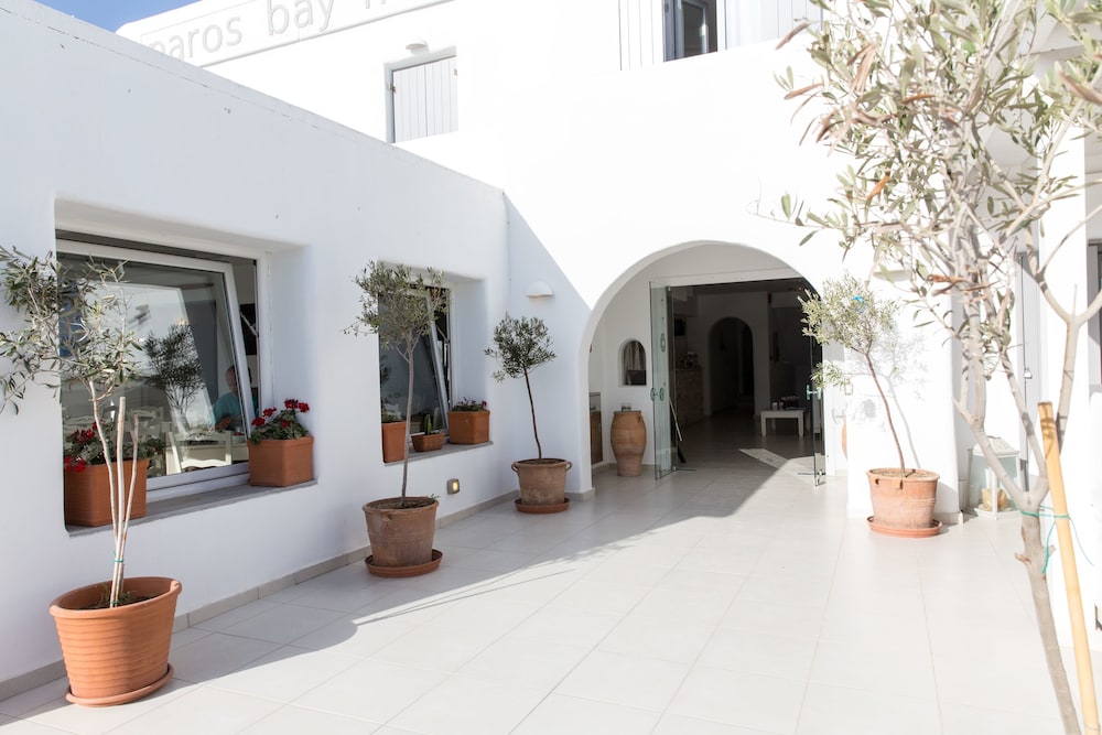 

Venezia - Pounda - Paros Bay